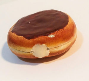 Boston Cream Donut Magnet // Fake food Magnets, Doughnut Magnet, Bakery Decor, Foodie Gifts, Christmas Gift